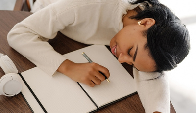 Overcoming Blogger Burnout: 11 Effective Solutions for Content Creators